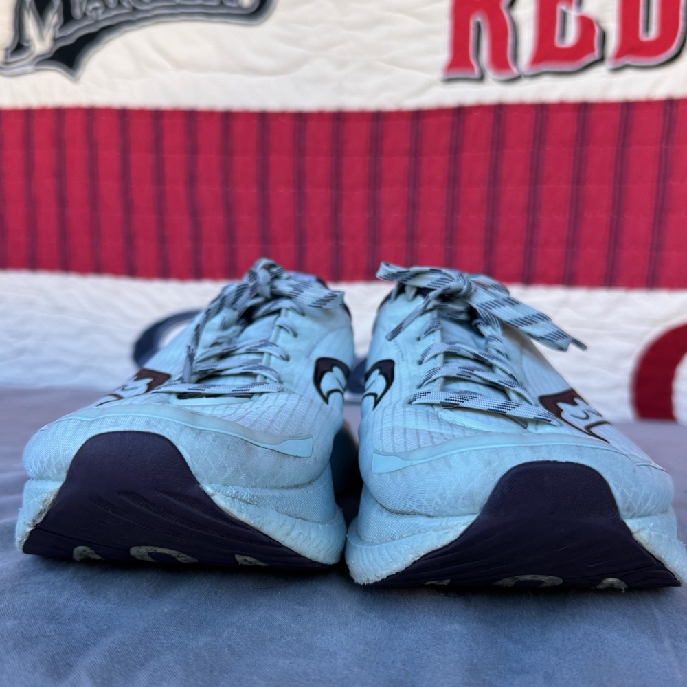Saucony Women's White Running Shoes - Picture 3 of 12